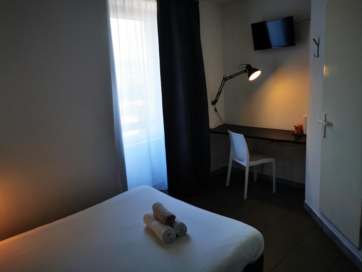 Hotel Le Ponson Aubenas Ngoại thất bức ảnh