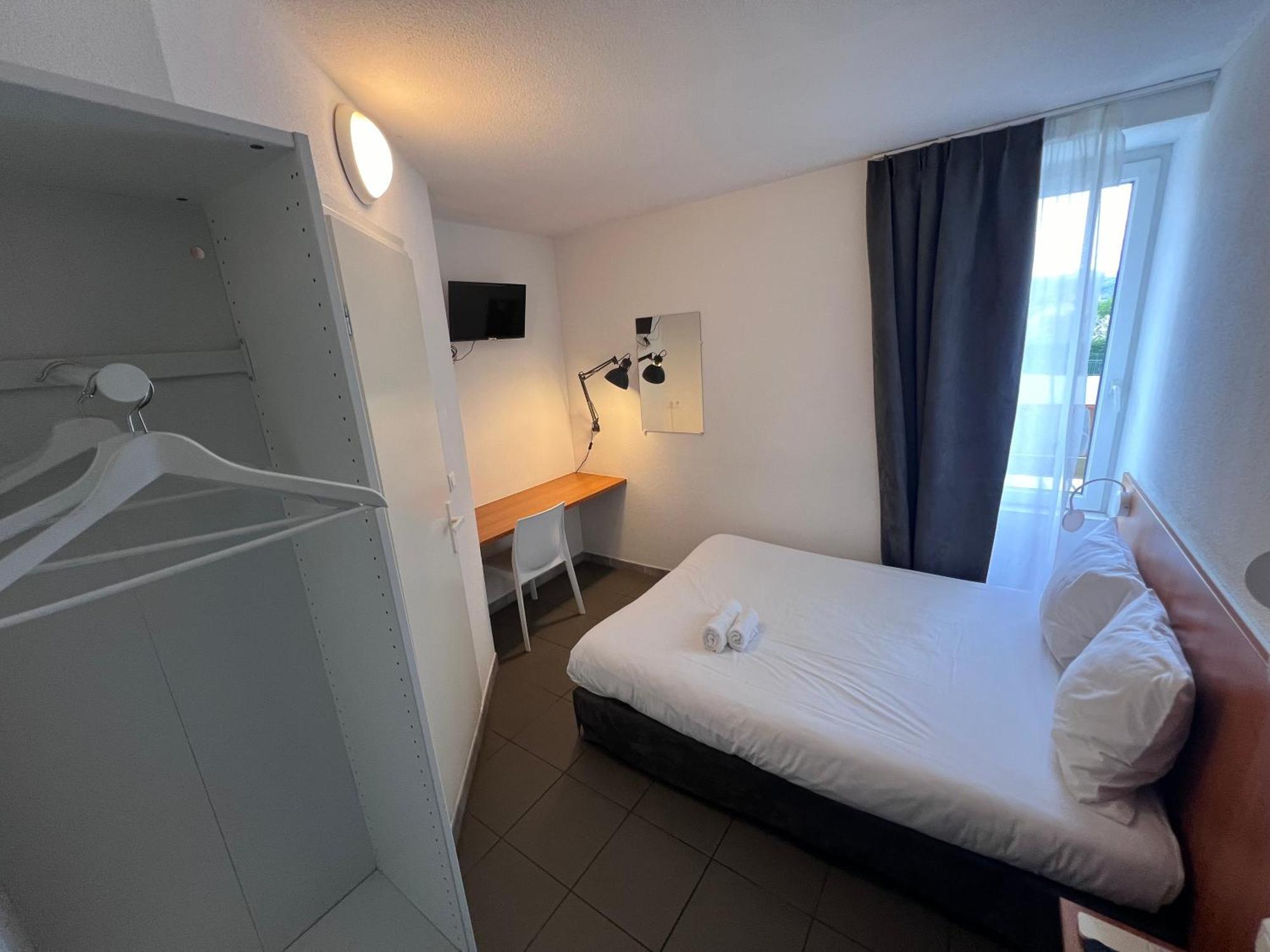 Hotel Le Ponson Aubenas Ngoại thất bức ảnh