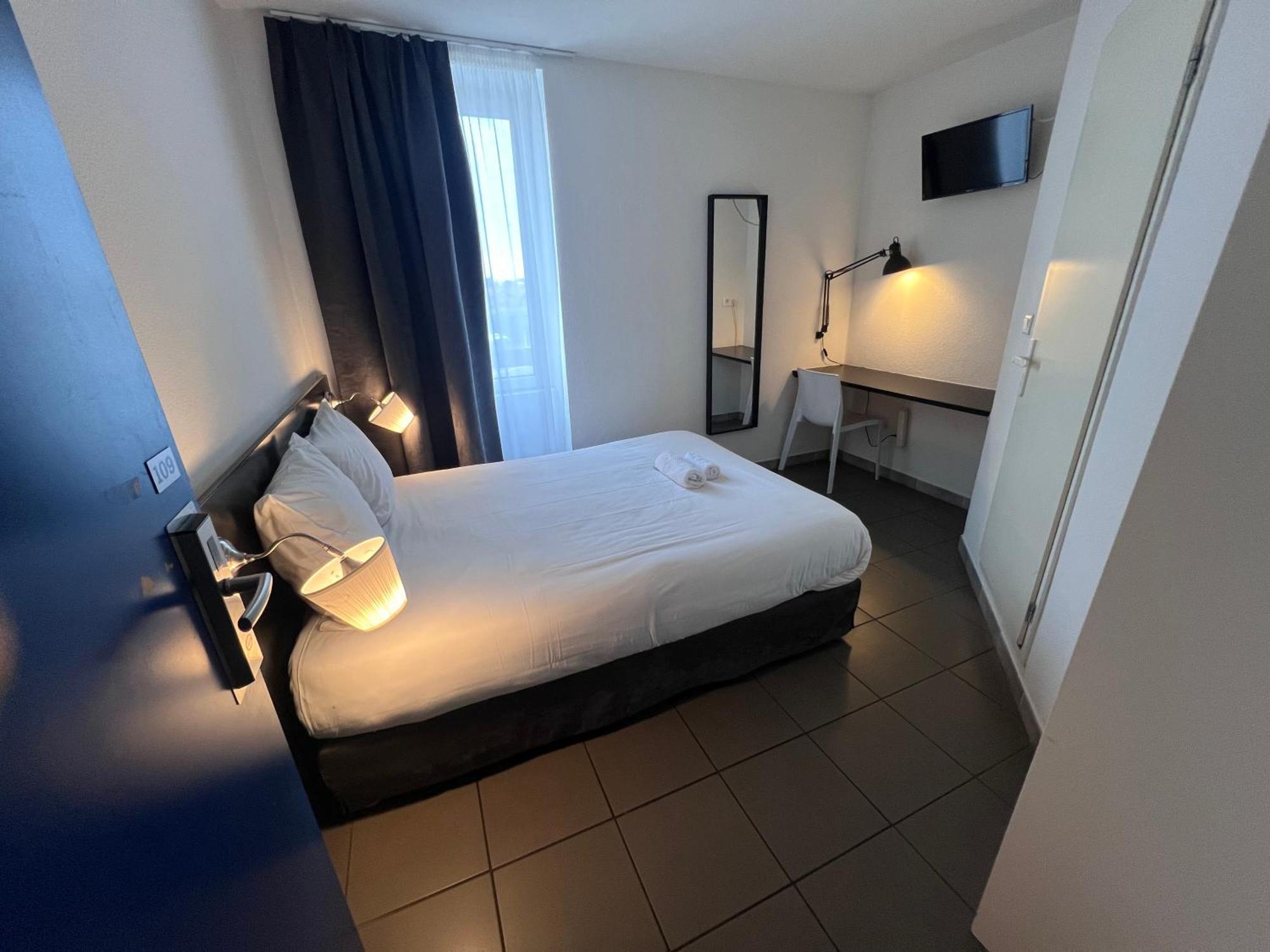 Hotel Le Ponson Aubenas Ngoại thất bức ảnh