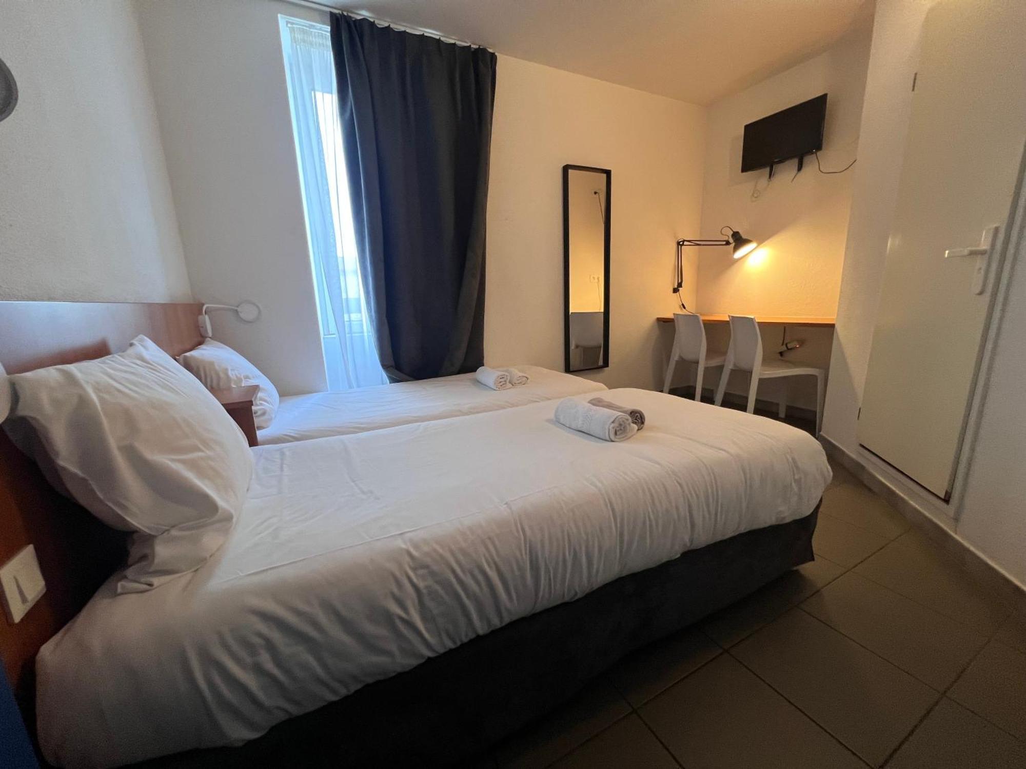 Hotel Le Ponson Aubenas Ngoại thất bức ảnh