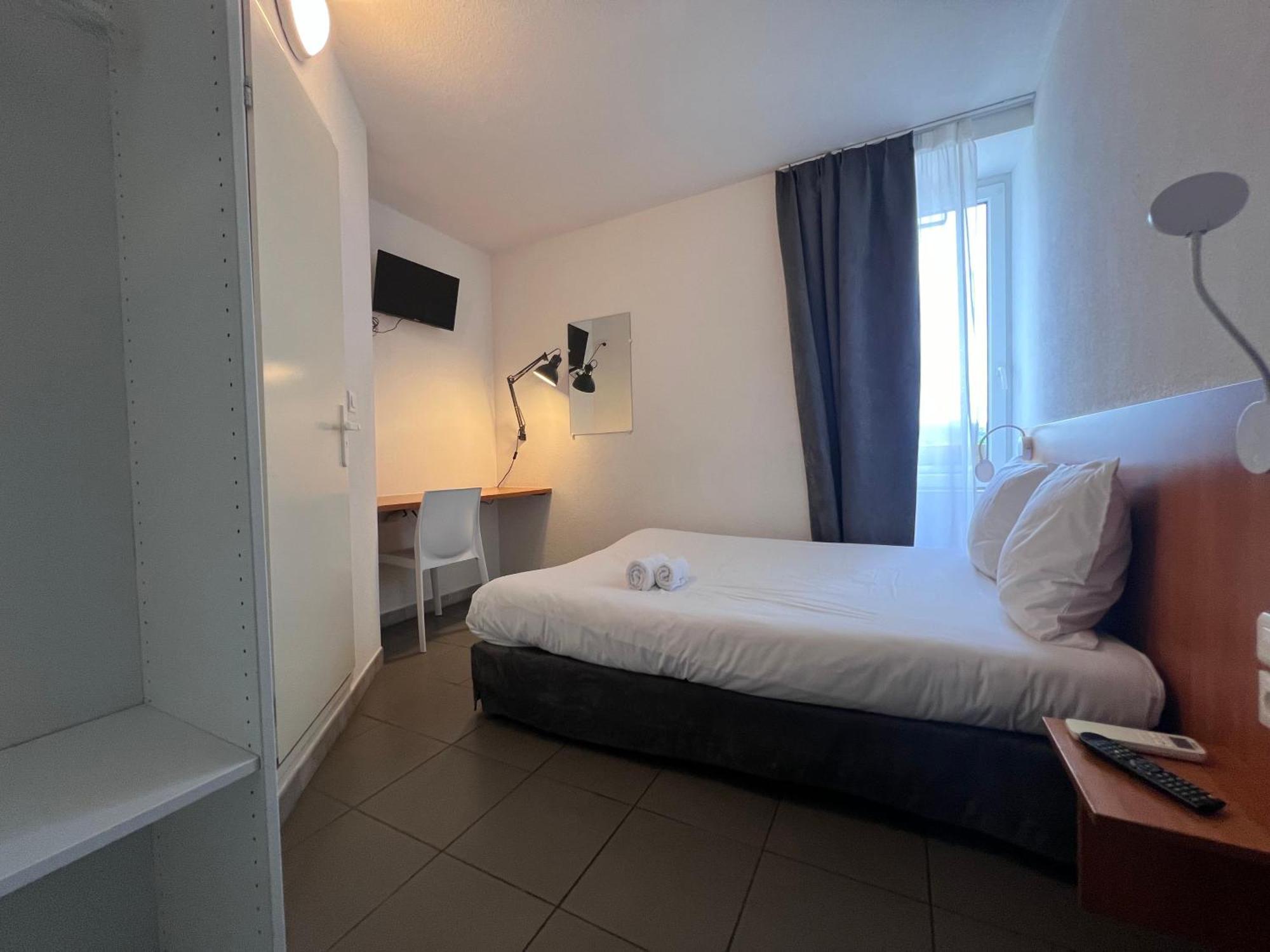 Hotel Le Ponson Aubenas Ngoại thất bức ảnh