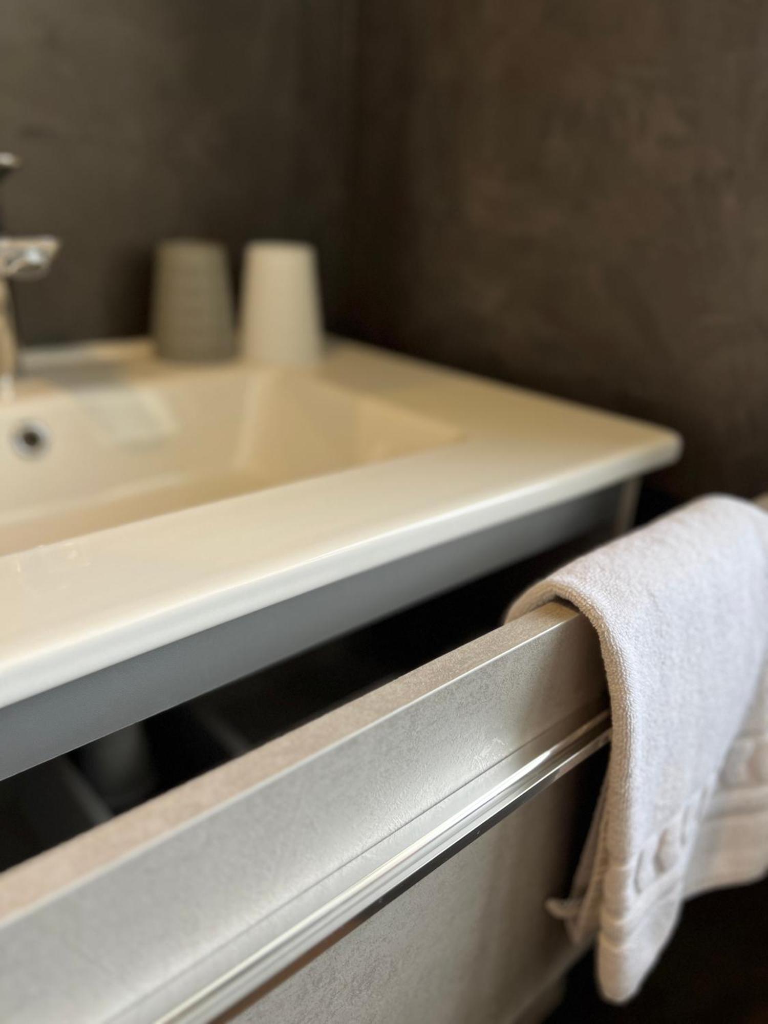Hotel Le Ponson Aubenas Ngoại thất bức ảnh