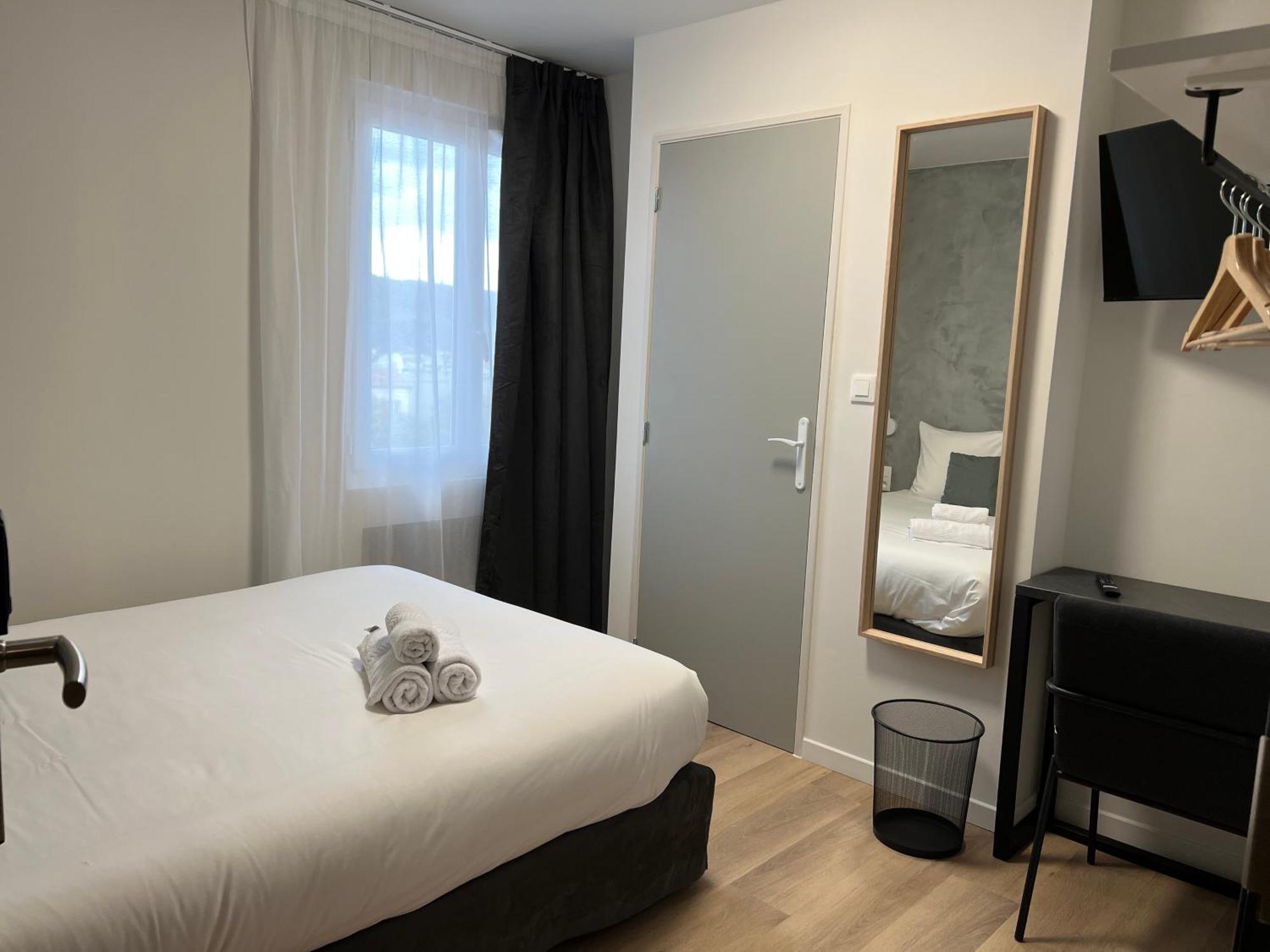Hotel Le Ponson Aubenas Ngoại thất bức ảnh