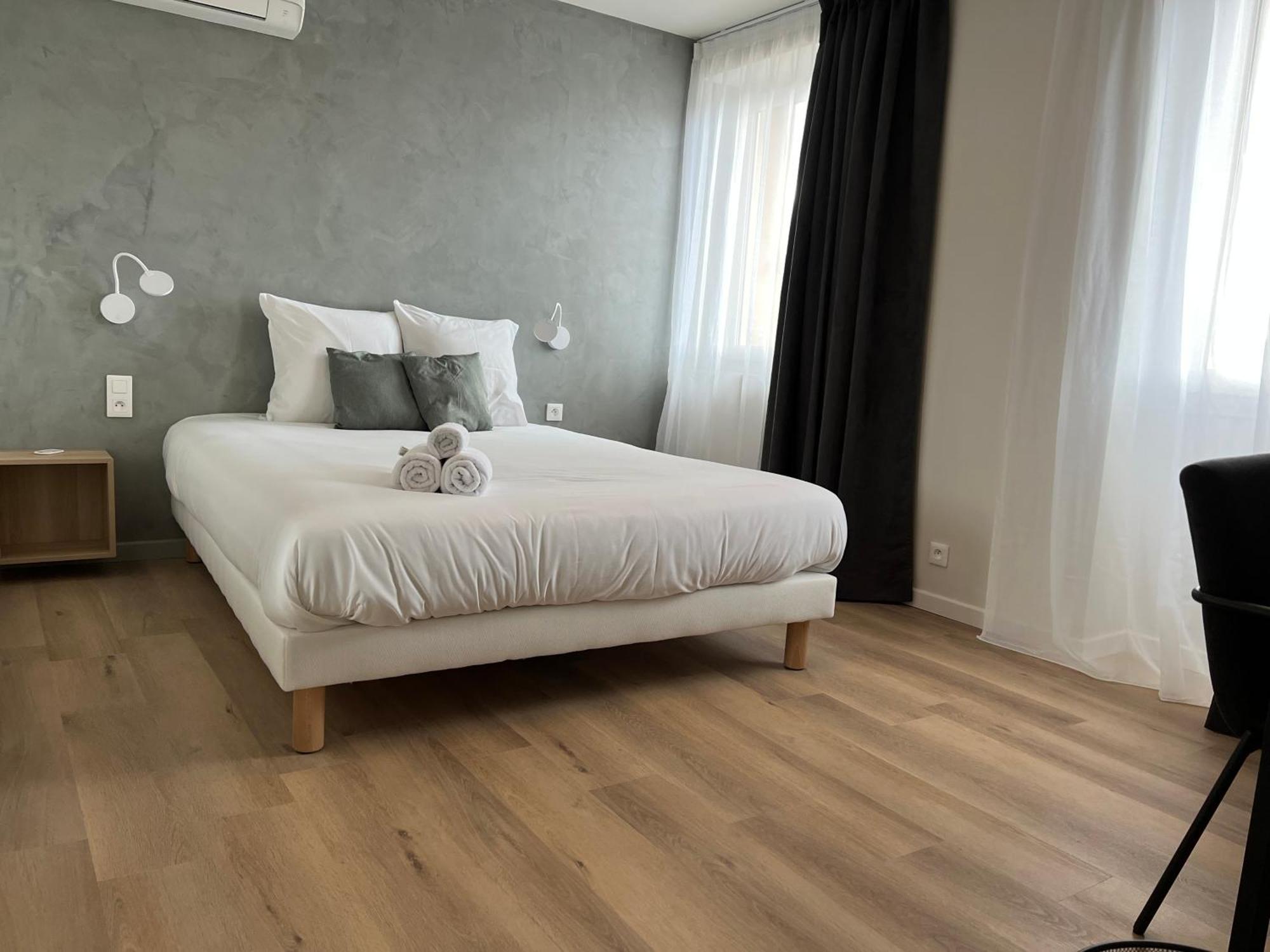 Hotel Le Ponson Aubenas Ngoại thất bức ảnh