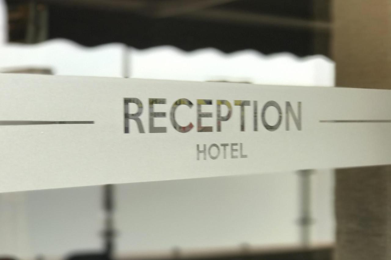 Hotel Le Ponson Aubenas Ngoại thất bức ảnh